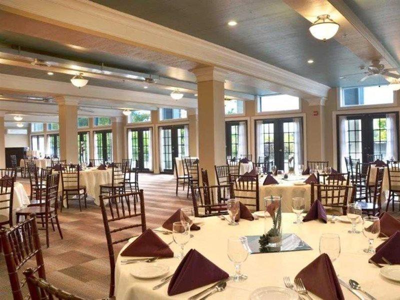 Niagara Crossing Hotel And Spa Lewiston Exterior photo