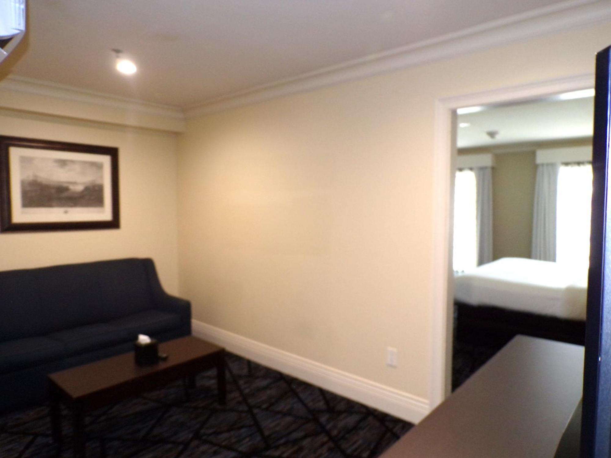 Niagara Crossing Hotel And Spa Lewiston Exterior photo
