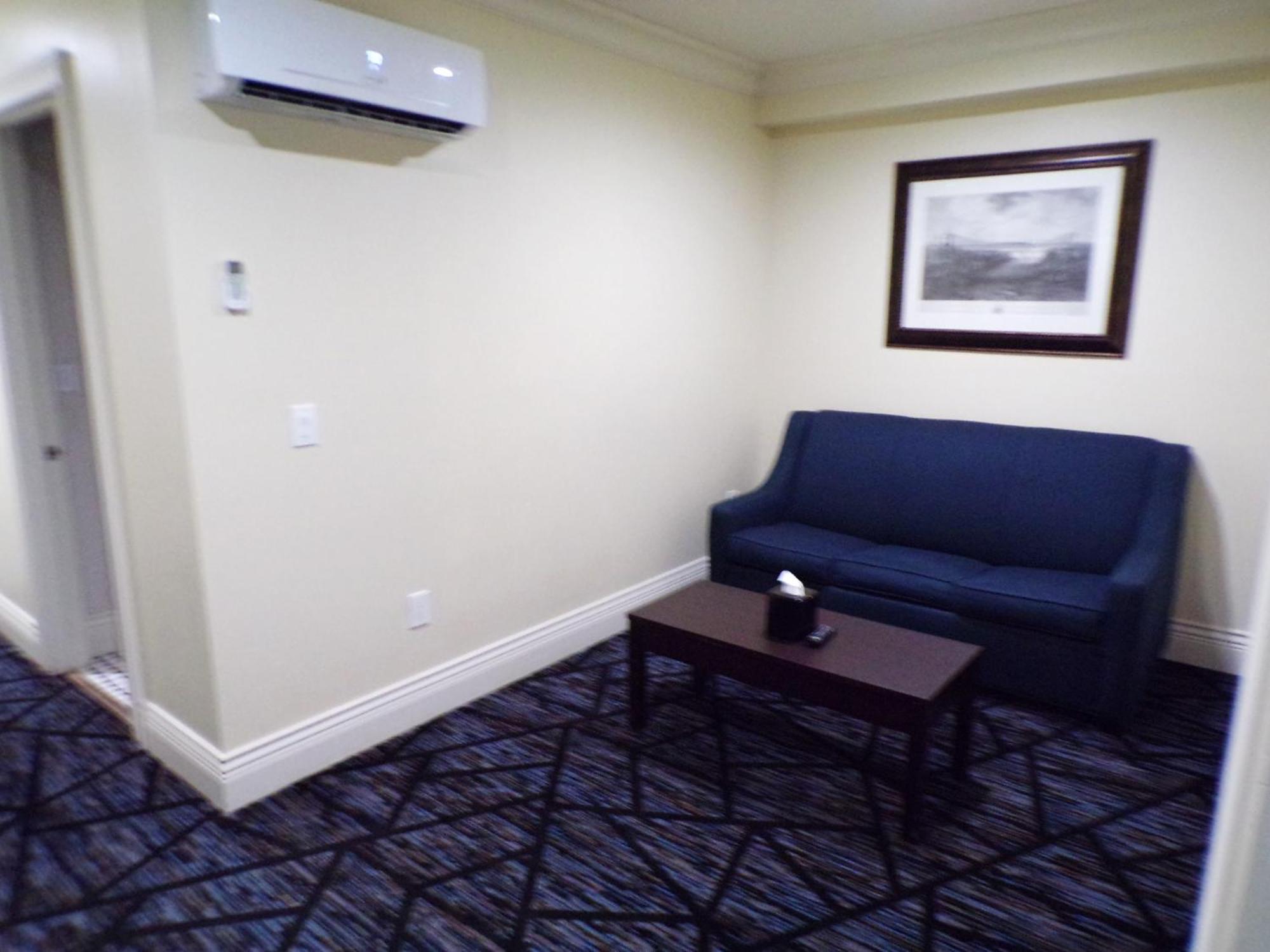 Niagara Crossing Hotel And Spa Lewiston Exterior photo