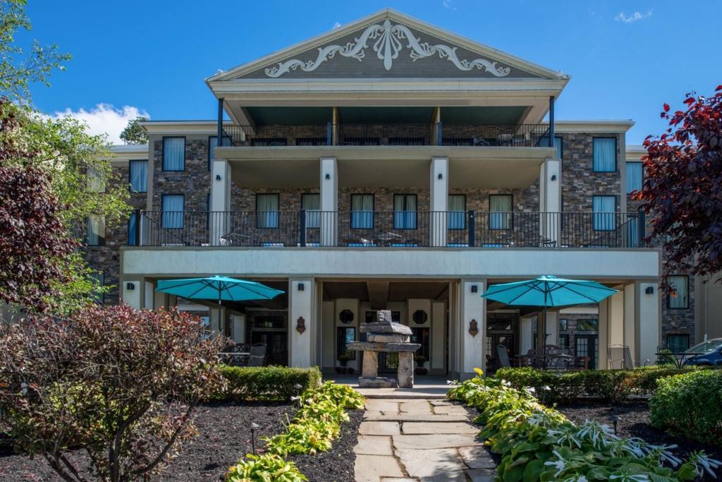 Niagara Crossing Hotel And Spa Lewiston Exterior photo